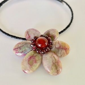 Real Stones Flower Choker